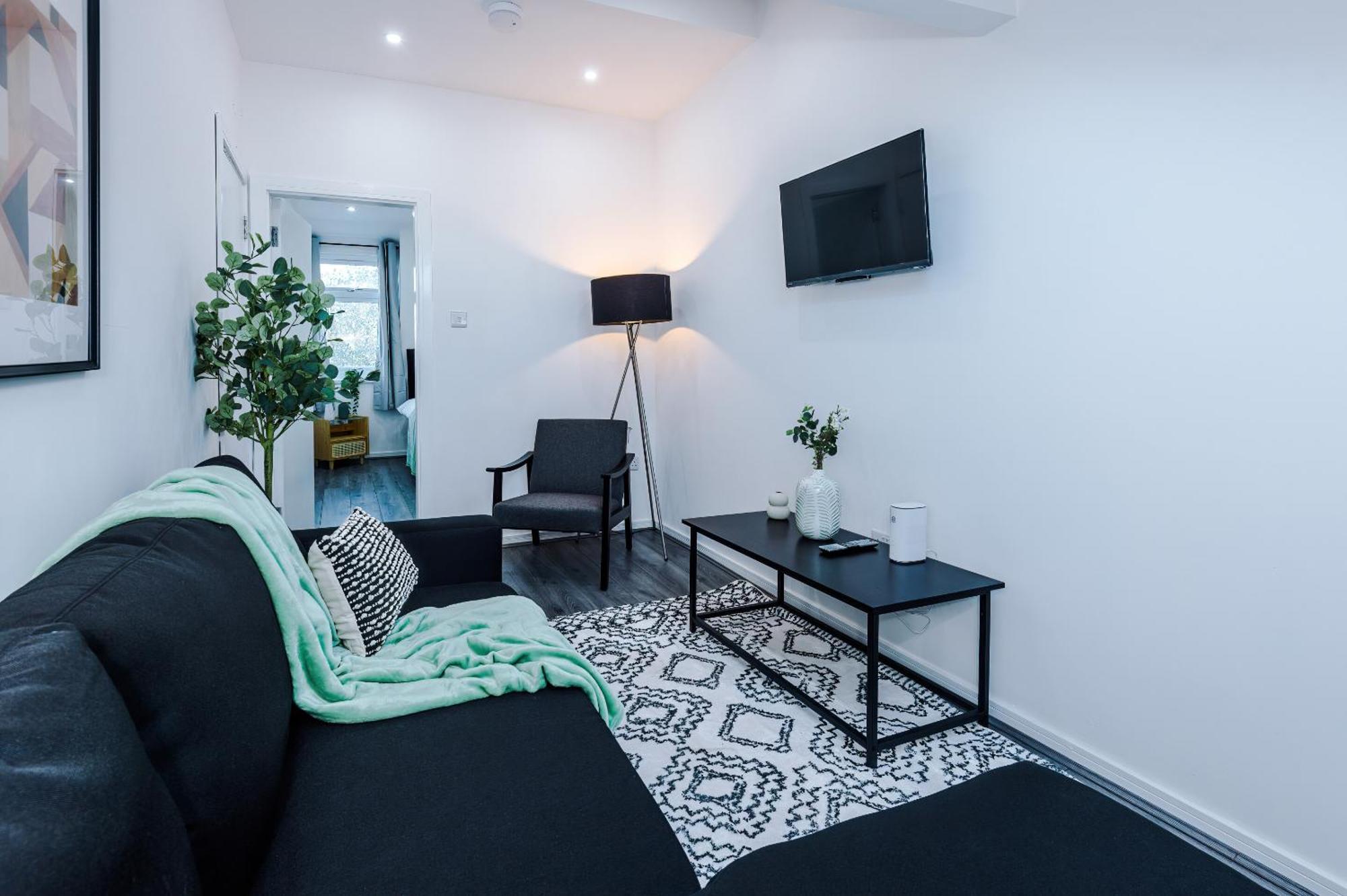 Comfort Style Brand New Selly Oaks Apartment