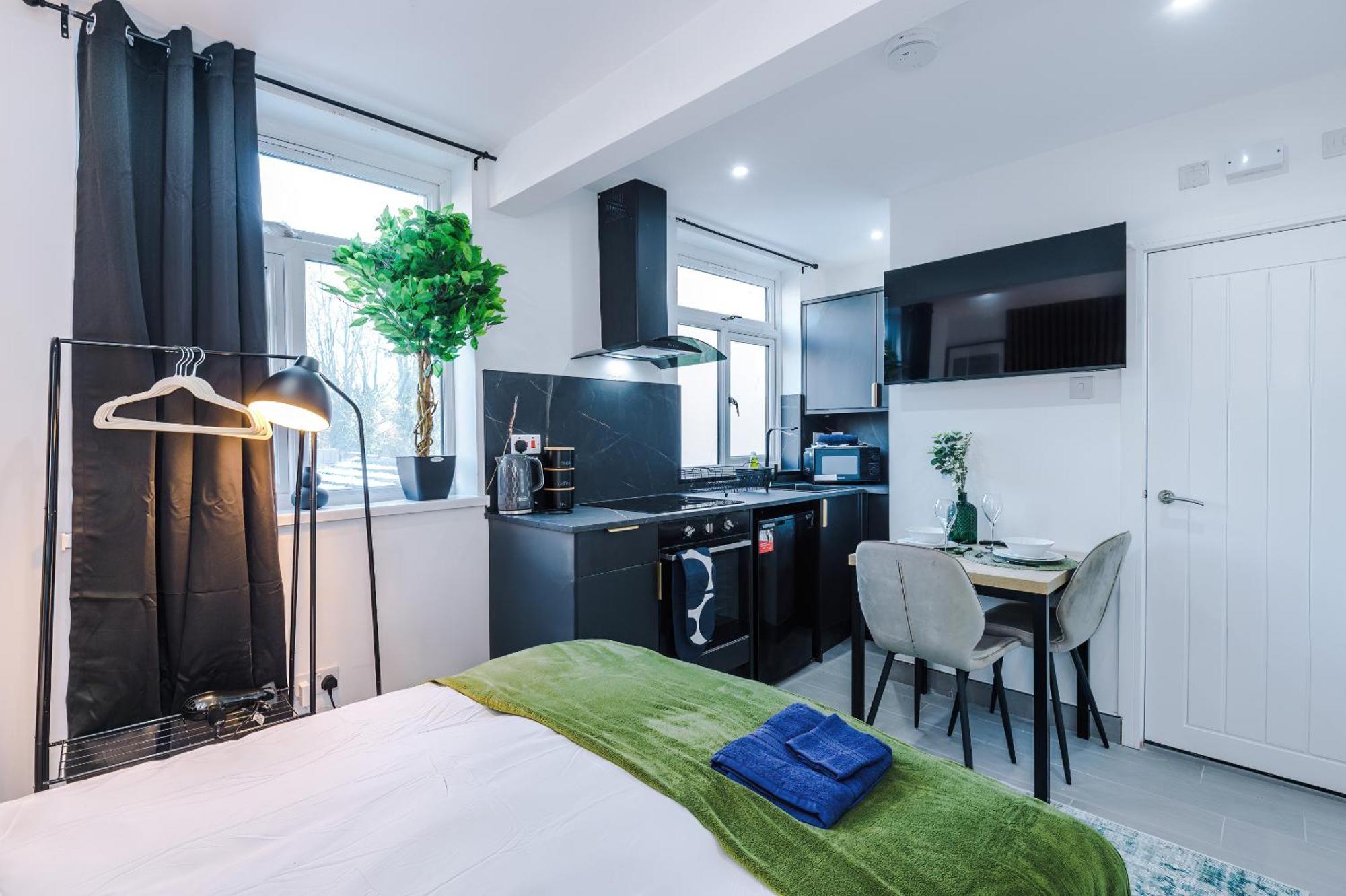 Comfort Style Brand New Selly Oaks Apartment